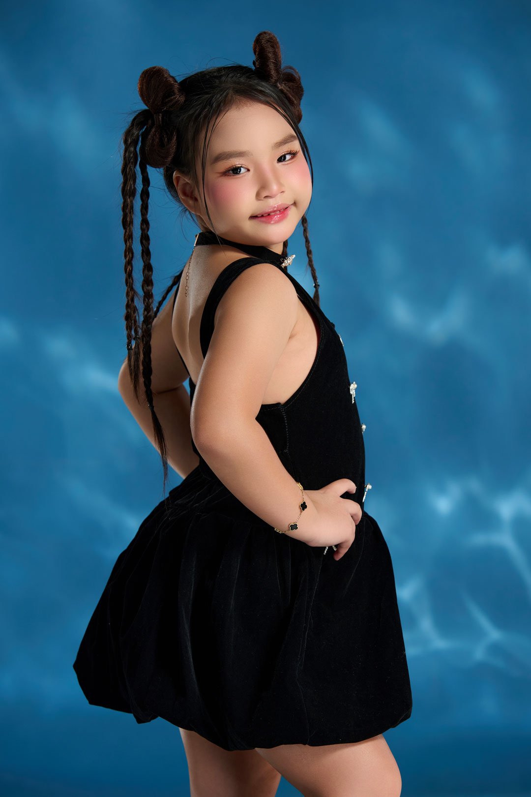 PHẠM-ĐỖ-QUYÊN-